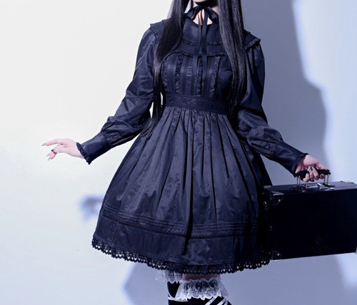 Moi même moitié gothic - moi-même-moitié,