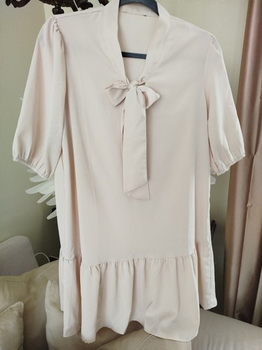 Elegantes schluppenkleid - elegantes,